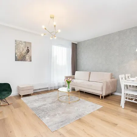 Letnicka By Renters Appartamento